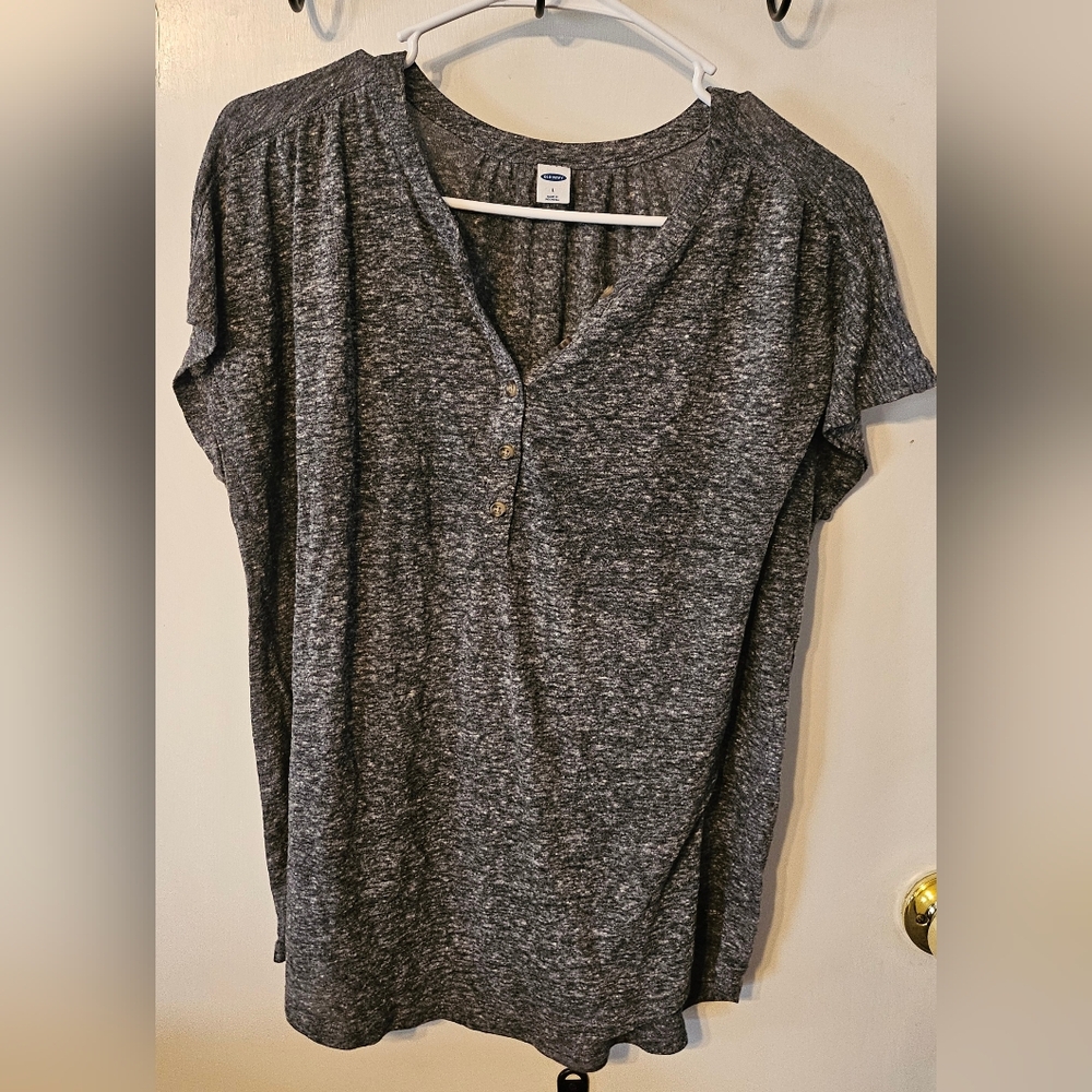 Old Navy Gray Relaxed Buttoned Short Sleeve T-Shirt